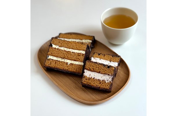 Ginger bread with orange cream, 400g