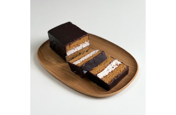 Ginger bread with rom and cherry